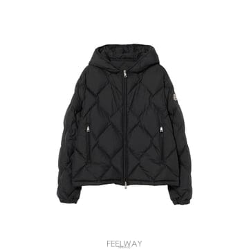 Moncler 26FW ARVOUINNE �淮 �е� 1A000 87 597YW 99926FW ARVOUINNE �淮 �е� 1A000 87 597YW 999