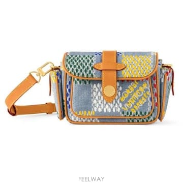 Louis Vuitton 26 FW ���̺��� ī�� 3D ���� �ٹ̿� ����� ���� �޽�����26 FW ���̺��� ī�� 3D ���� �ٹ̿� ����� ���� �޽�