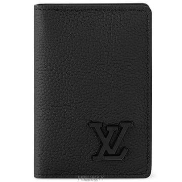 26 FW 루이비통 블랙 그레인 카프 레더 메탈 이니셜 LV 포켓 오거나이저 지갑