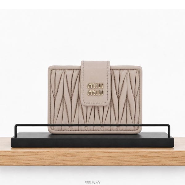 Miu Miu �̿� �̿� ���׶�� ���� ���� ī������ �Ŀ�� ��ũ 5MC280-AFPP-F0236�̿� �̿� ���׶�� ���� ���� ī������ �Ŀ�� ��ũ 5MC2