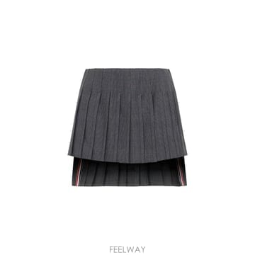 Thom Browne �δ��� THOM BROWNE ����� �׷��� ��ĿƮ�δ��� THOM BROWNE ����� �׷��� ��ĿƮ