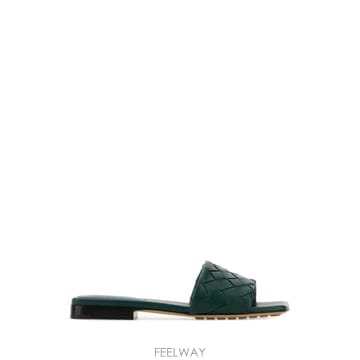 Bottega Veneta �δ��� BOTTEGA VENETA ���װ� ����Ÿ �׸� �����̵��δ��� BOTTEGA VENETA ���װ� ����Ÿ �׸� �����̵�