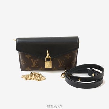 Balenciaga (�����߰���ǰ)���̺��� M80559 �е�� �� ��Ʈ�� ���׷� ���� ũ�ν���(�����߰���ǰ)���̺��� M80559 �е�� �� ��Ʈ�� ����