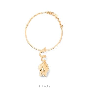 Chloe 26FW ���ο� ����� �Ҵ�Ʈ 26WJN35CB7 9DC GOLD26FW ���ο� ����� �Ҵ�Ʈ 26WJN35CB7 9DC GOLD