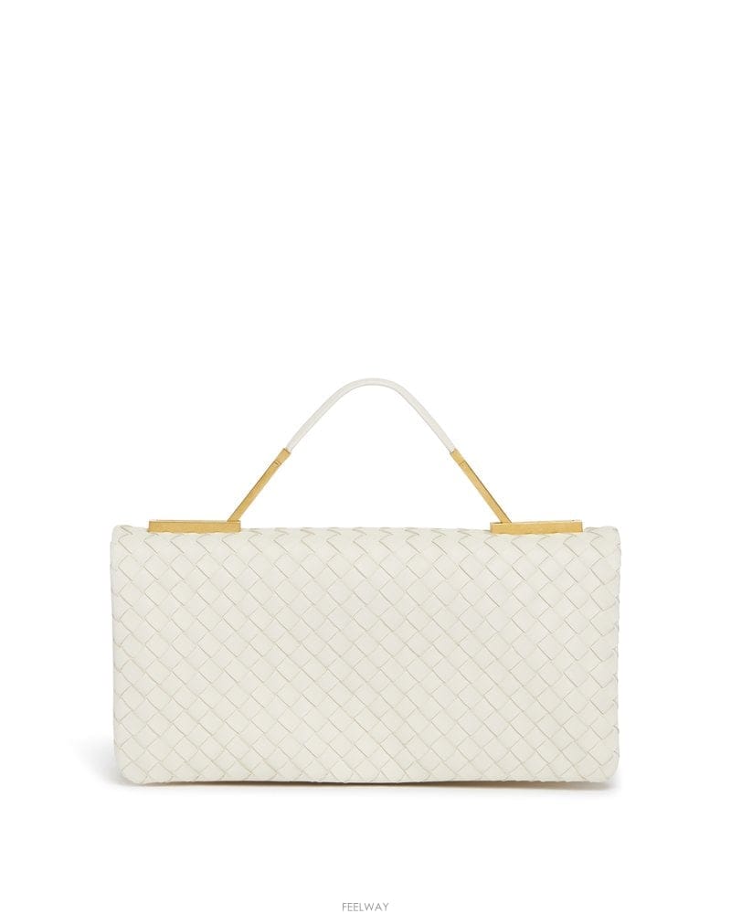 Bottega Veneta 26 F/W ���װ� ����Ÿ �� �� 70 ���ī A002EDV60G0/ B074228011426 F/W ���װ� ����Ÿ �� �� 70 ���ī A002EDV60G0/ B074