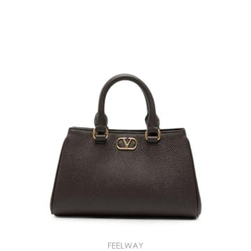Valentino 26FW �߷�Ƽ�� ����ٴ� Ŭ��ġ �Ŀ�ġ WP0BA9 SNP0TO BROWN26FW �߷�Ƽ�� ����ٴ� Ŭ��ġ �Ŀ�ġ WP0BA9 SNP0TO BRO