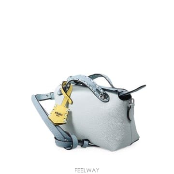 FENDI 26FW ��� ��Ʈ�� 8BS098 B11EF1X8B LIGHT BLUE26FW ��� ��Ʈ�� 8BS098 B11EF1X8B LIGHT BLUE