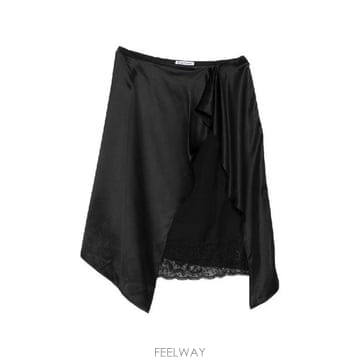 Acne �׶�����Ÿ �ؿ� ��ũ�׽�Ʃ��� ���� SATIN MIDI ��ĿƮ AF0610900�׶�����Ÿ �ؿ� ��ũ�׽�Ʃ��� ���� SATIN MIDI ��ĿƮ 