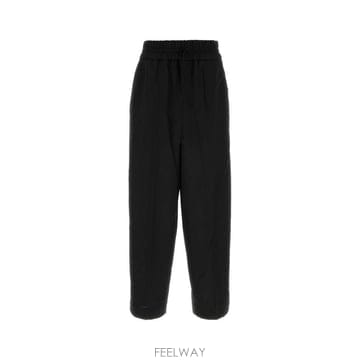 Ami 26FW �ƹ� ��Ʈ����Ʈ ���� UTR918WV0211 001 Black26FW �ƹ� ��Ʈ����Ʈ ���� UTR918WV0211 001 Black