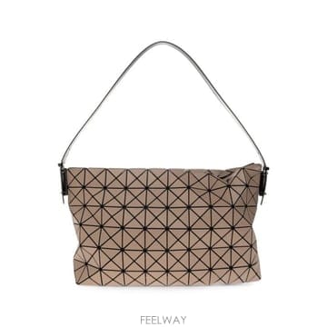 Issey Miyake 26FW �ٿ��ٿ� ����� BB68AG582 43 LIGHT BROWN26FW �ٿ��ٿ� ����� BB68AG582 43 LIGHT BROWN