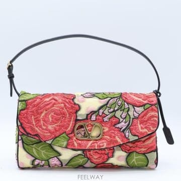 Valentino 26FW �߷�Ƽ�� ����ٴ� ����� 9W0B0T31 TLR4B8 Multi26FW �߷�Ƽ�� ����ٴ� ����� 9W0B0T31 TLR4B8 Multi