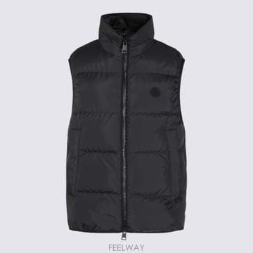 Moncler 26FW ��Ŭ���� �е� L20911A00252 597U5999 Black26FW ��Ŭ���� �е� L20911A00252 597U5999 Black