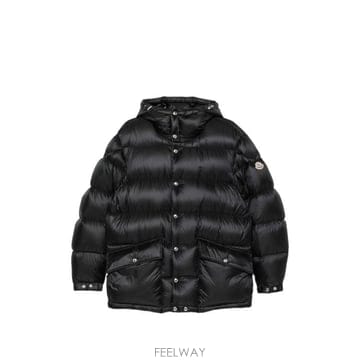 Moncler 26FW ��Ŭ���� �е� L20911A00224 597XQ999 BLACK26FW ��Ŭ���� �е� L20911A00224 597XQ999 BLACK