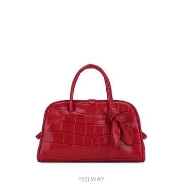Jacquemus 26FW ��ũ���� TURISMO �������� ����Ʈ ���� ���� ��Ʈ�� BAW00416AC07A20 470 RED26FW ��ũ���� TURISMO �������� ����Ʈ ���� ���� ��Ʈ��