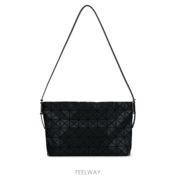 Issey Miyake 26FW �ٿ��ٿ� ��Ʈ�� BB68AG582 16 MATTE BLACK26FW �ٿ��ٿ� ��Ʈ�� BB68AG582 16 MATTE BLACK