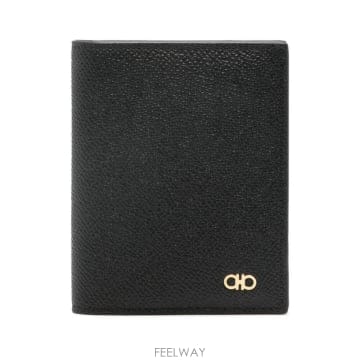 Ferragamo 26FW ����䷹ ��󰡸� MICRO GANCIO ī�� Ȧ�� 6614520775661NERO TP57619726FW ����䷹ ��󰡸� MICRO GANCIO ī�� Ȧ�� 66145207