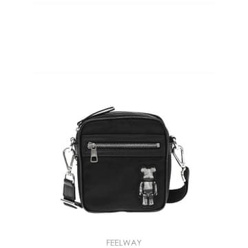 Neil Barrett 25SS �ҹٷ� ���� Ŭ��ġ PBBO327T911501 TP57943517025SS �ҹٷ� ���� Ŭ��ġ PBBO327T911501 TP579435170