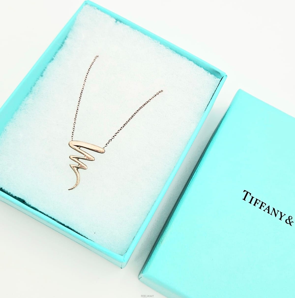 TIFFANY & Co Ƽ�Ĵ� ���� �ȷθ� ��ī�� ��ũ���� ���Ʈ �����Ƽ�Ĵ� ���� �ȷθ� ��ī�� ��ũ���� ���Ʈ �����