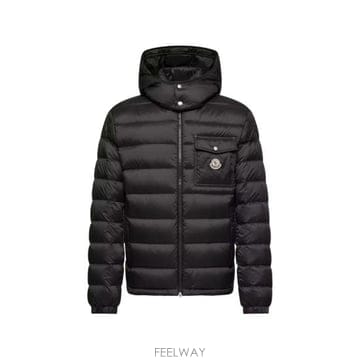 Moncler 26FW ��Ŭ���� �е� 599Q0 1A000 04 999 BLACK26FW ��Ŭ���� �е� 599Q0 1A000 04 999 BLACK