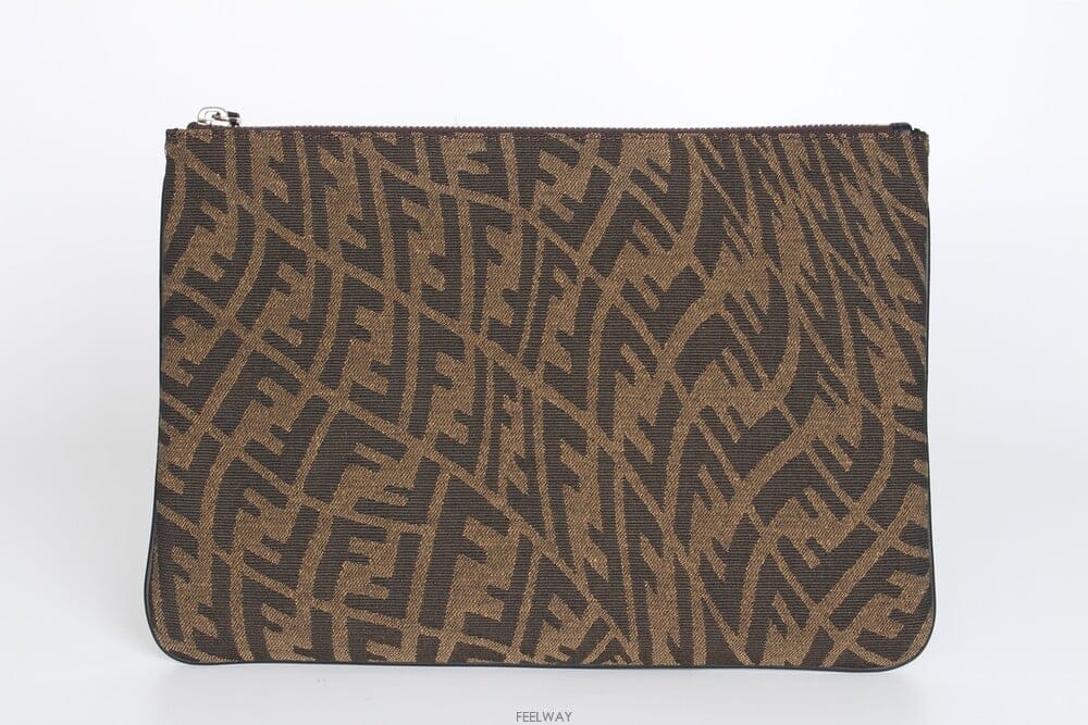 FENDI ��� FF�ΰ� ������ Ŭ��ġ��� FF�ΰ� ������ Ŭ��ġ