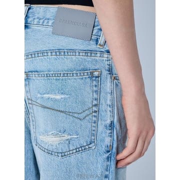 26 F/W 발렌시아가 스트레이트레그 데님 진 A001NX TBP48 B0112306120