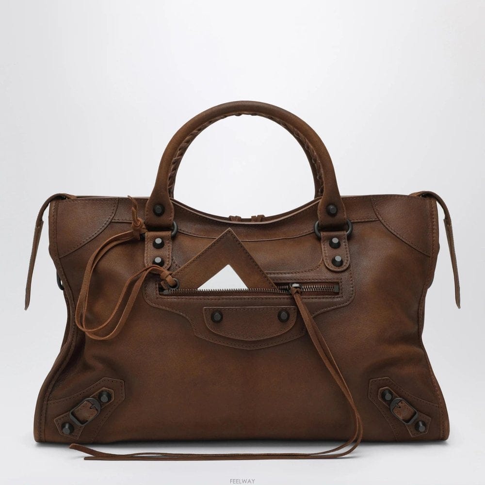 Balenciaga 26 F/W �߷��þư� �� ��Ƽ �̵�� ļ��� ���� �� 8657602 B005229304326 F/W �߷��þư� �� ��Ƽ �̵�� ļ��� ���� �� 865760