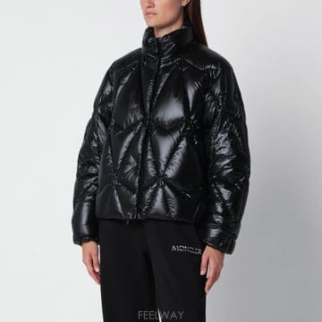 26 F/W 무스너클 블랙 ICEBERG 다운 자켓 인 리사이클 나일 B0052306635