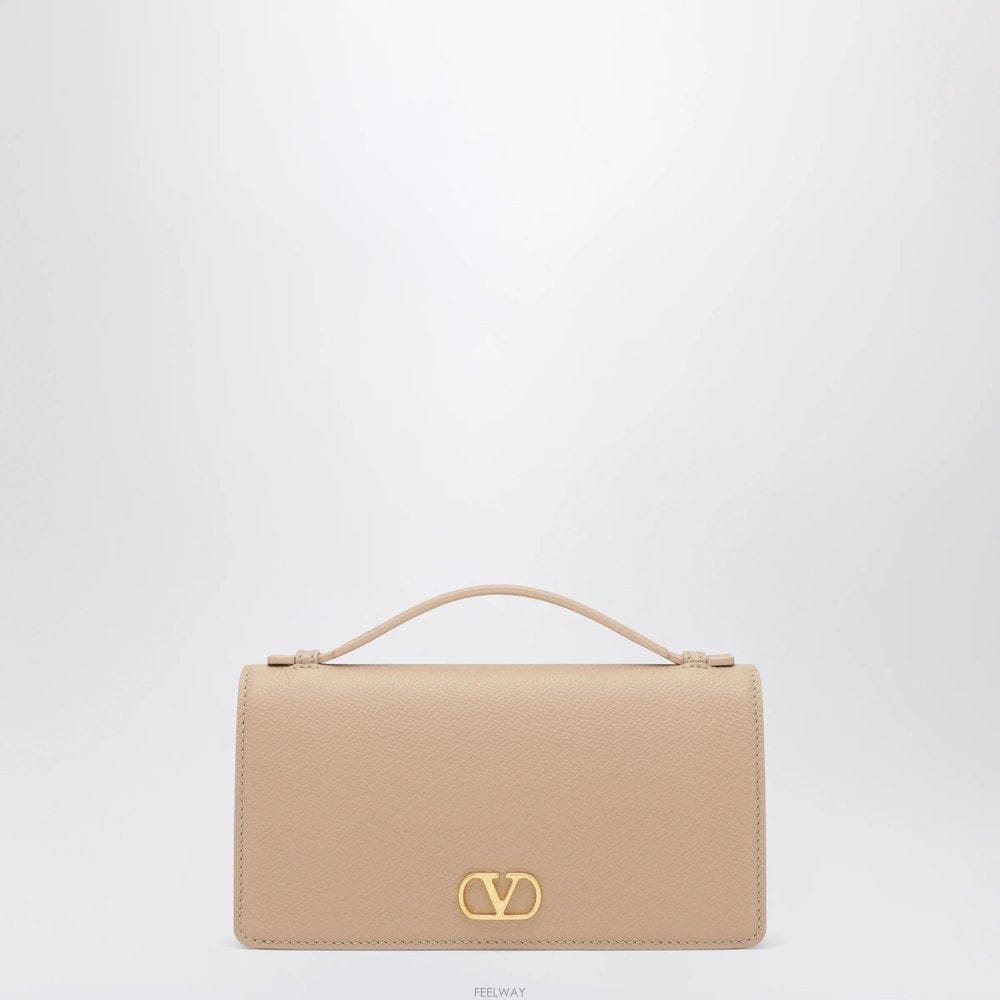 Valentino 26 F/W �߷�Ƽ�� �Ŀ�� ��ũ V�ΰ� �ñ״�ó ü�� ���� 9W0P B005229303926 F/W �߷�Ƽ�� �Ŀ�� ��ũ V�ΰ� �ñ״�ó ü�� ���� 9