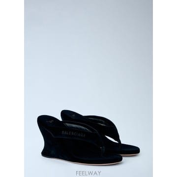Balenciaga 26 F/W �߷��þư� GAETA ���� �� ���� 876727 WCDQ B011229436726 F/W �߷��þư� GAETA ���� �� ���� 876727 WCDQ B0112