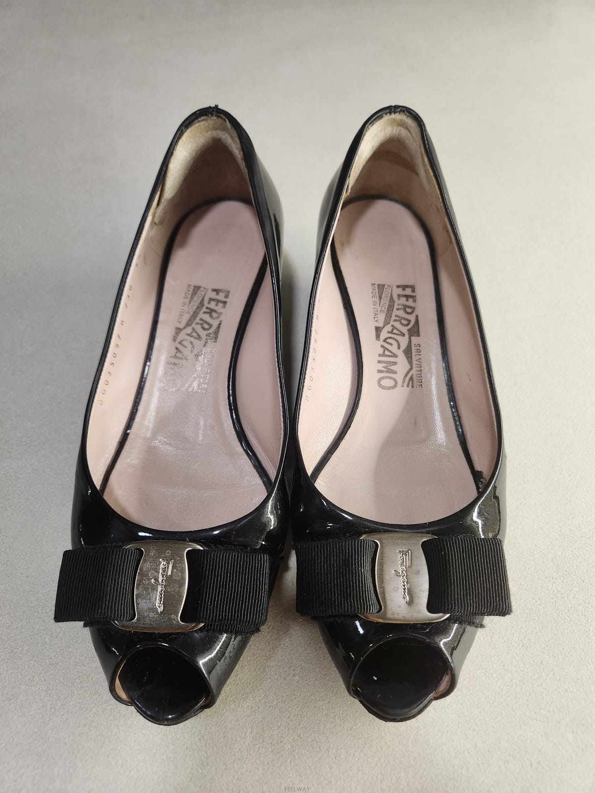 Ferragamo ��󰡸� �ٶ� ���� ������ ����� 235��󰡸� �ٶ� ���� ������ ����� 235