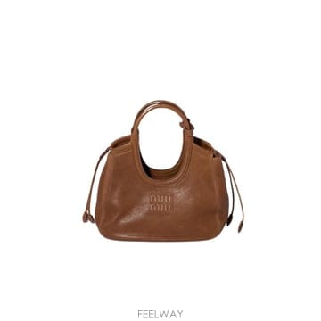 Miu Miu �δ��� MIU MIU �̿�̿� ���̺� ��Ʈ���δ��� MIU MIU �̿�̿� ���̺� ��Ʈ��