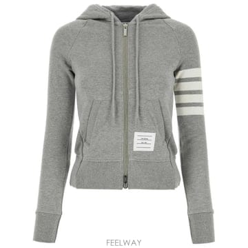 Thom Browne ���Ϲ�� ����� Ŭ���� ���� 4�� �ĵ� �������Ϲ�� ����� Ŭ���� ���� 4�� �ĵ� ����