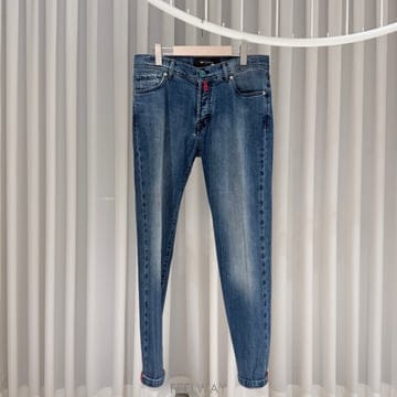 Kiton (S��/34) / Ű�� ��ư ���� ���� û���� ����(S��/34) / Ű�� ��ư ���� ���� û���� ����