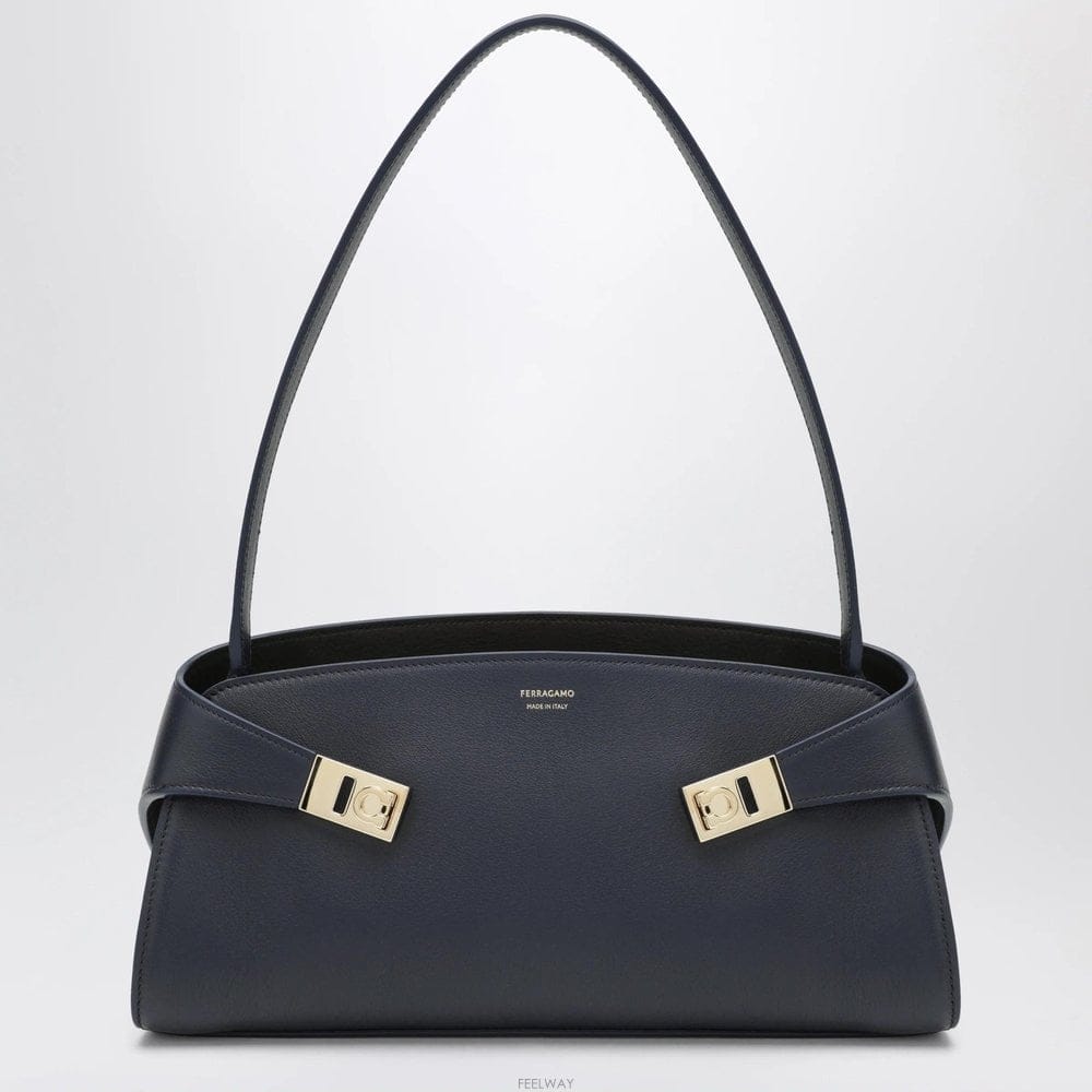 Ferragamo 26 F/W ��󰡸� HUG �̽�Ʈ����Ʈ NAVYDARK ���� ī�� B005229309826 F/W ��󰡸� HUG �̽�Ʈ����Ʈ NAVYDARK ���� ī�� 