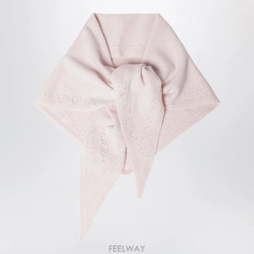 26 F/W 끌로에 아이코닉 핑크 TRIANGULAR 울 스카프 CH B0052306871