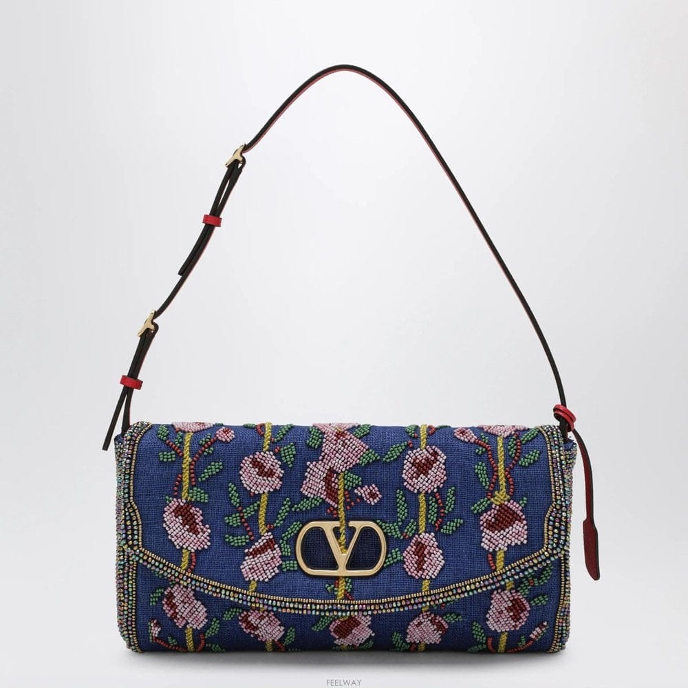 Valentino 26 F/W �߷�Ƽ�� ���� V�ΰ� �ñ״�ó �� WITH ���� ������� B005230693526 F/W �߷�Ƽ�� ���� V�ΰ� �ñ״�ó �� WITH ���� ����