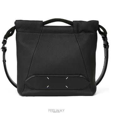 Maison Margiela 26FW �������������� �ΰ� �� ����� SB1WG0044 P8836 T801326FW �������������� �ΰ� �� ����� SB1WG0044 P8836 T