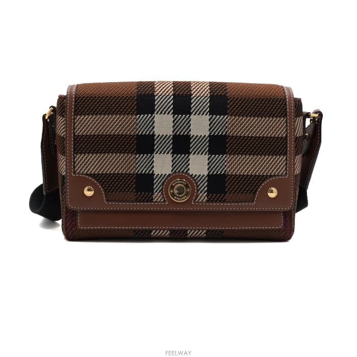 Burberry ������ 8049148 ��ũ ��ġ ���� ��Ʈ üũ ��Ʈ ����� �� ũ�ν���aa67566������ 8049148 ��ũ ��ġ ���� ��Ʈ üũ ��Ʈ ����� 