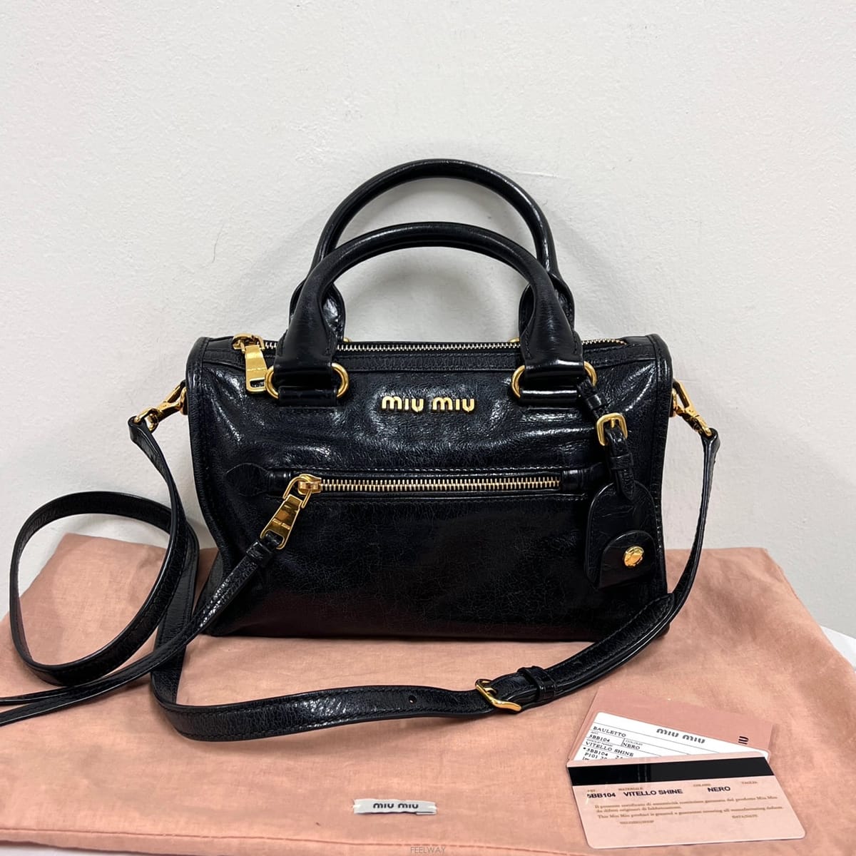 Miu Miu �̿�̿� ���͹� ��Ʈ�� & ũ�ν��� ���� (5BB104)�̿�̿� ���͹� ��Ʈ�� & ũ�ν��� ���� (5BB104)