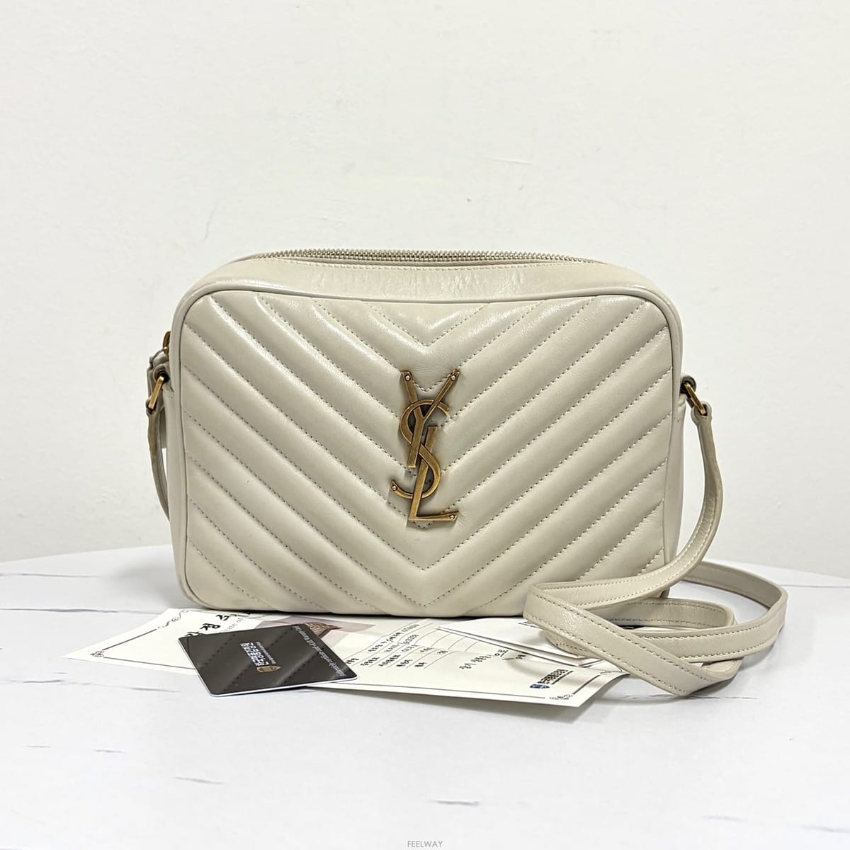 Saint Laurent ���ζ� �� ī�޶�� ����� & ũ�ν��� (574494)���ζ� �� ī�޶�� ����� & ũ�ν��� (574494)