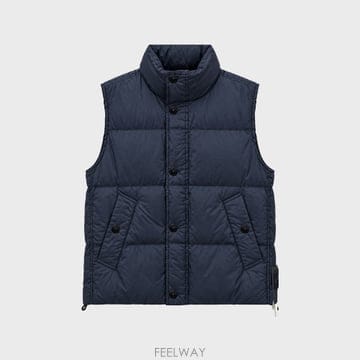 [스톤아일랜드] 26FW 와펜패치 가먼트다이드 크링클랩스 패딩 베스트 네이비 남성 베스트 L2S15G1000
