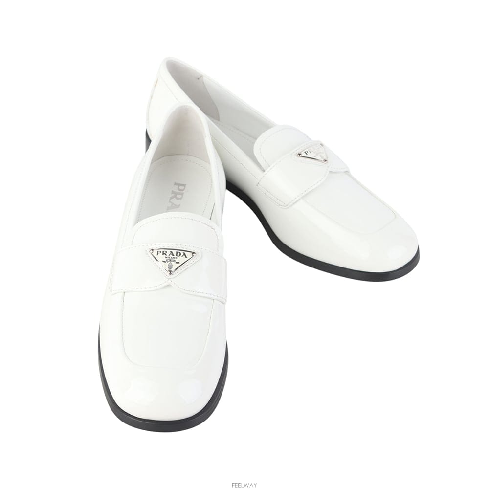PRADA ����� 1D902M �ﰢ�ΰ� �귯���� ��ī�� ���� 37.5������ 	37734-4����� 1D902M �ﰢ�ΰ� �귯���� ��ī�� ���� 37.5������