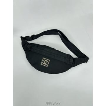 샤넬 스포츠 바디백