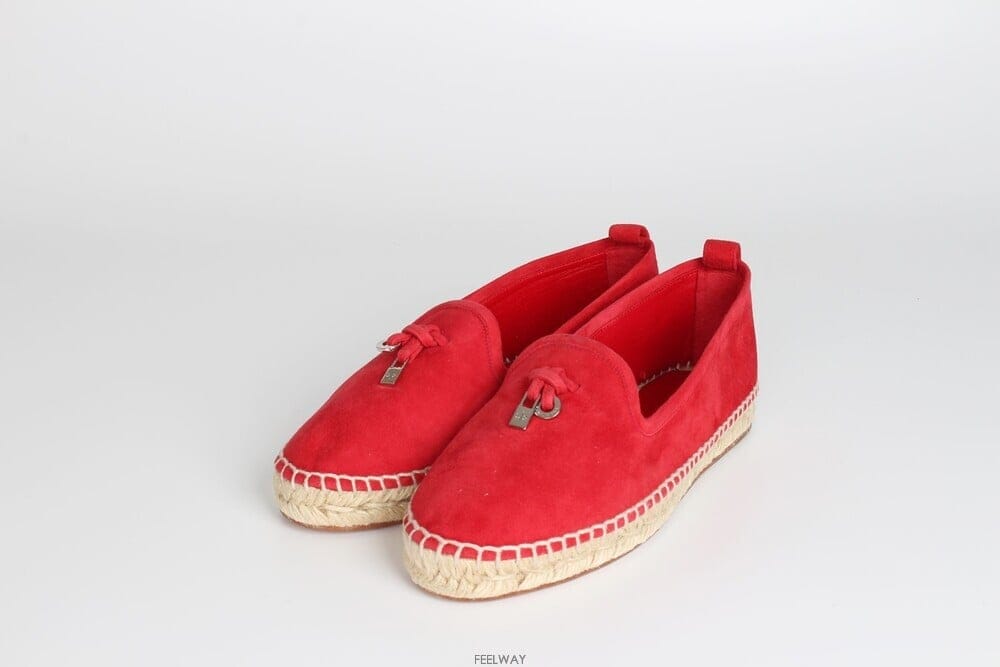 Loro Piana �η��ǾƳ� �ñ״�ó �����ĵ� ���۷η��ǾƳ� �ñ״�ó �����ĵ� ����