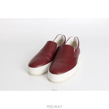 로로피아나 레더 슬립온