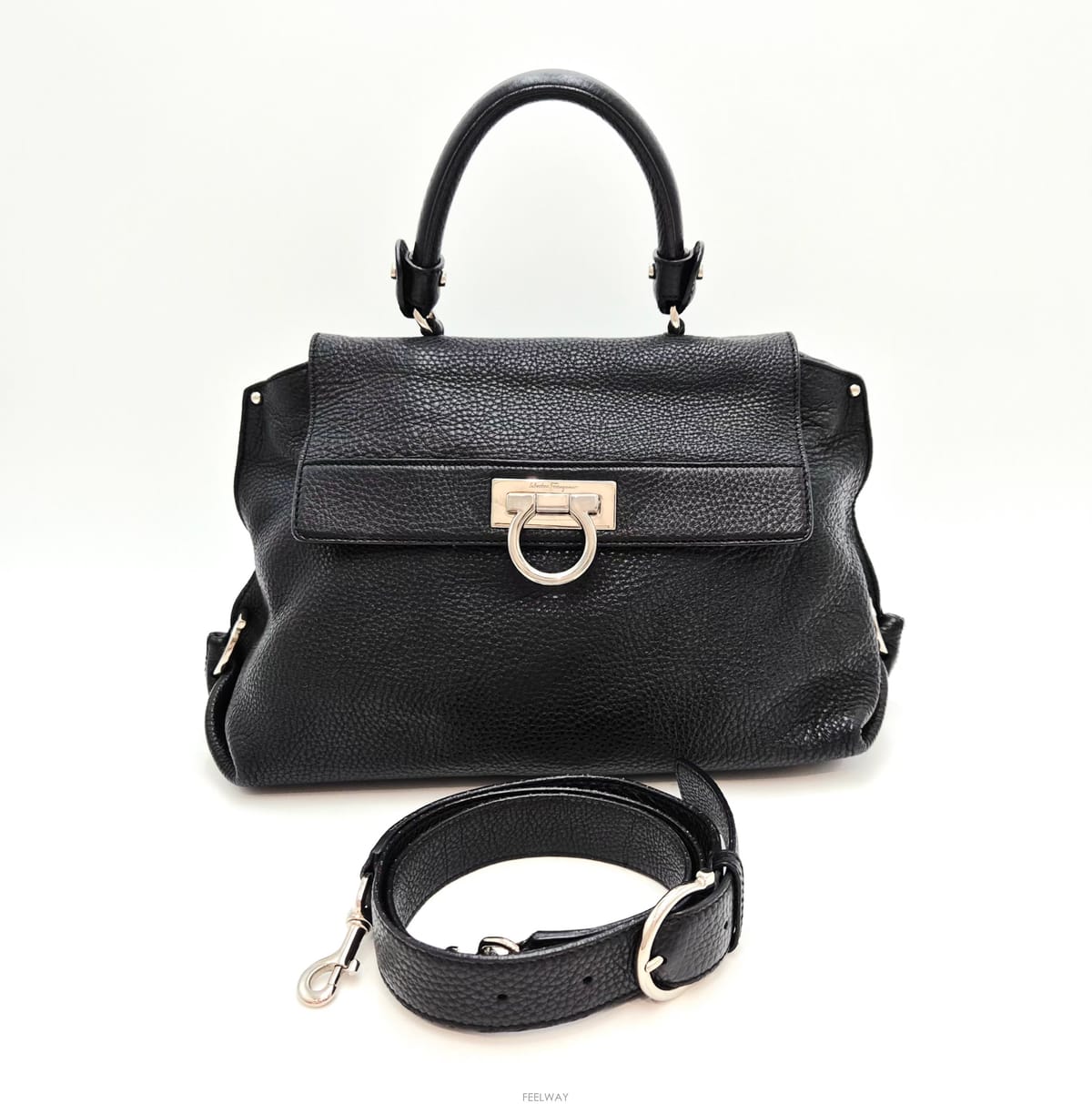 Ferragamo ��󰡸� ���Ǿ� 21 A896 ���� ī������ ��ġ�� 2WAY ��Ʈ �������󰡸� ���Ǿ� 21 A896 ���� ī������ ��ġ�� 2WAY ��Ʈ
