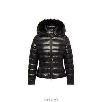 Moncler 26FW ��Ŭ���� ���е� L20931A00196597Z8 999 Nero26FW ��Ŭ���� ���е� L20931A00196597Z8 999 Nero