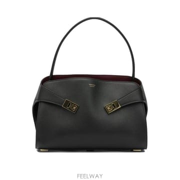 Ferragamo 26FW ����䷹ ��󰡸� ��Ʈ�� 0781694 Black26FW ����䷹ ��󰡸� ��Ʈ�� 0781694 Black