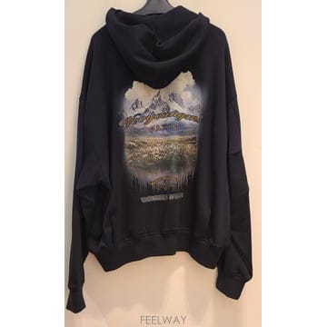 우영미26FW W263TS49754B 블랙 풍경 그래픽 후드 집업