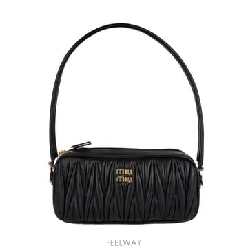 Miu Miu 26SS �̿�̿� 5NE024 AFPP F0002 ���׶�� ���� ���� �Ŀ�ġ��26SS �̿�̿� 5NE024 AFPP F0002 ���׶�� ���� ���� ��